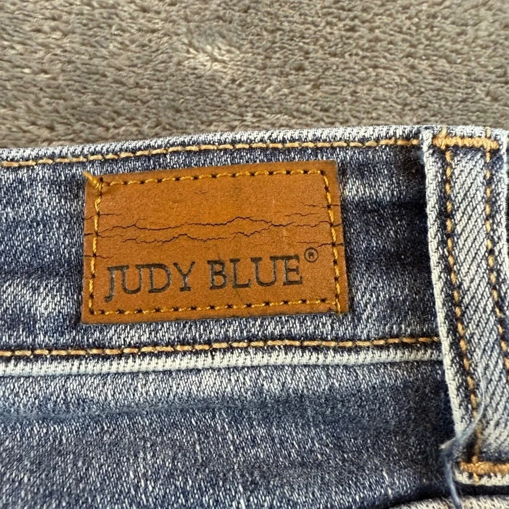Judy Blue Women's Jeans Boyfriend Fit Size 11/30 Distressed‎ Mid Rise